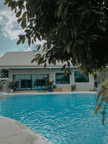 Talisay Apartment | Casa Vista by Hooga Home Bungalow Guest House