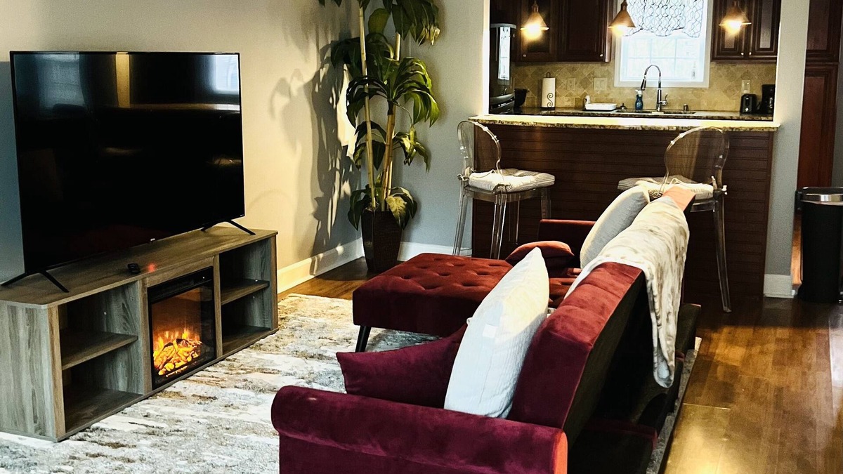 Smyrna House | Casa Vostra Beautiful Townhouse with 1 BR near Truist Park and Cumberland Mall