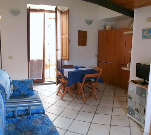 Lipari Historic Centre Apartment | Casa Zu Peppino