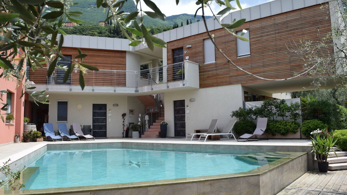 Campagnola Apartment | "CASABANA "App.GIRASOLE with private garden -top pool 023045-LOC-00051