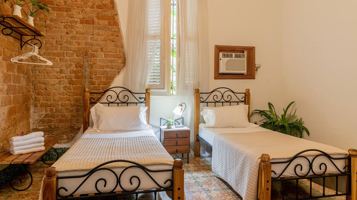 El Vedado House | CasaCaribbeanBlue 1927