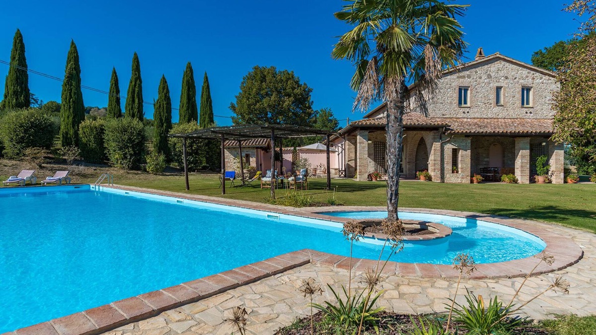 Massa Martana Villa | Casale Cicognola 12, Emma Villas