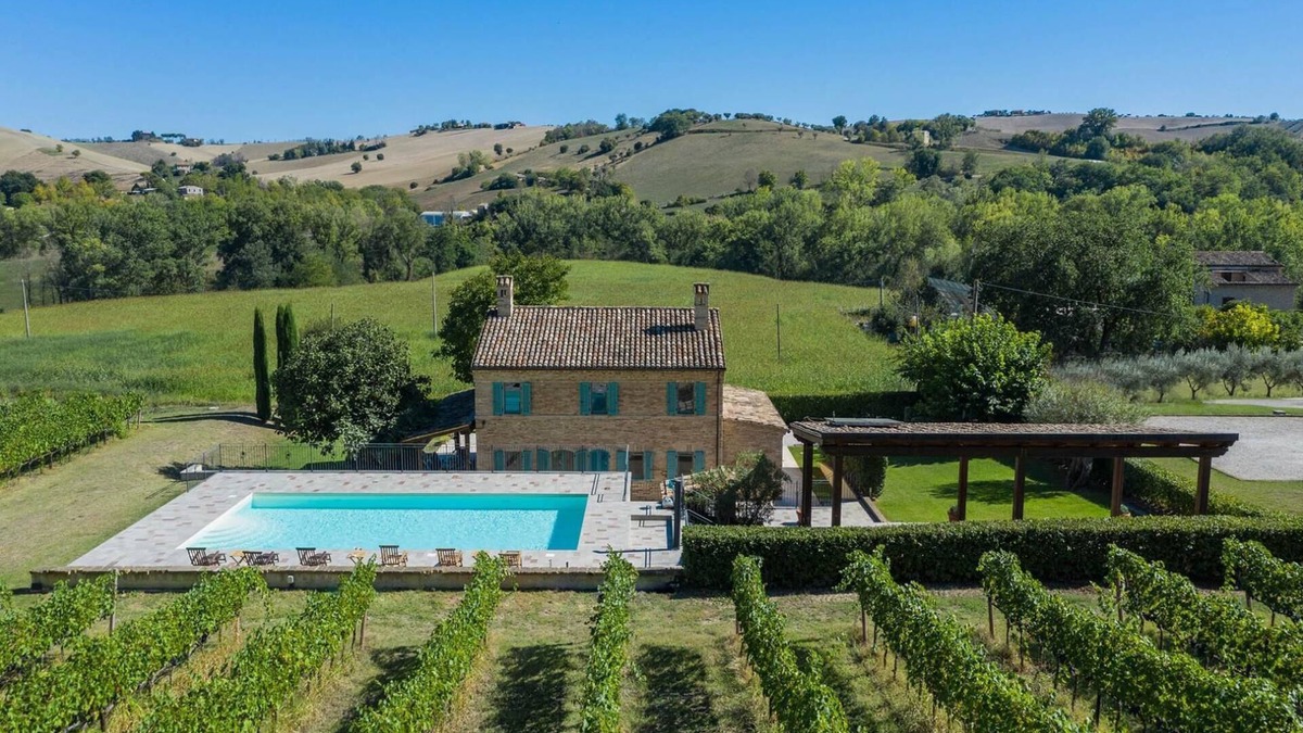 Mogliano Villa | Casale Vigneto 6 - Three Bedroom Villa, Sleeps 6