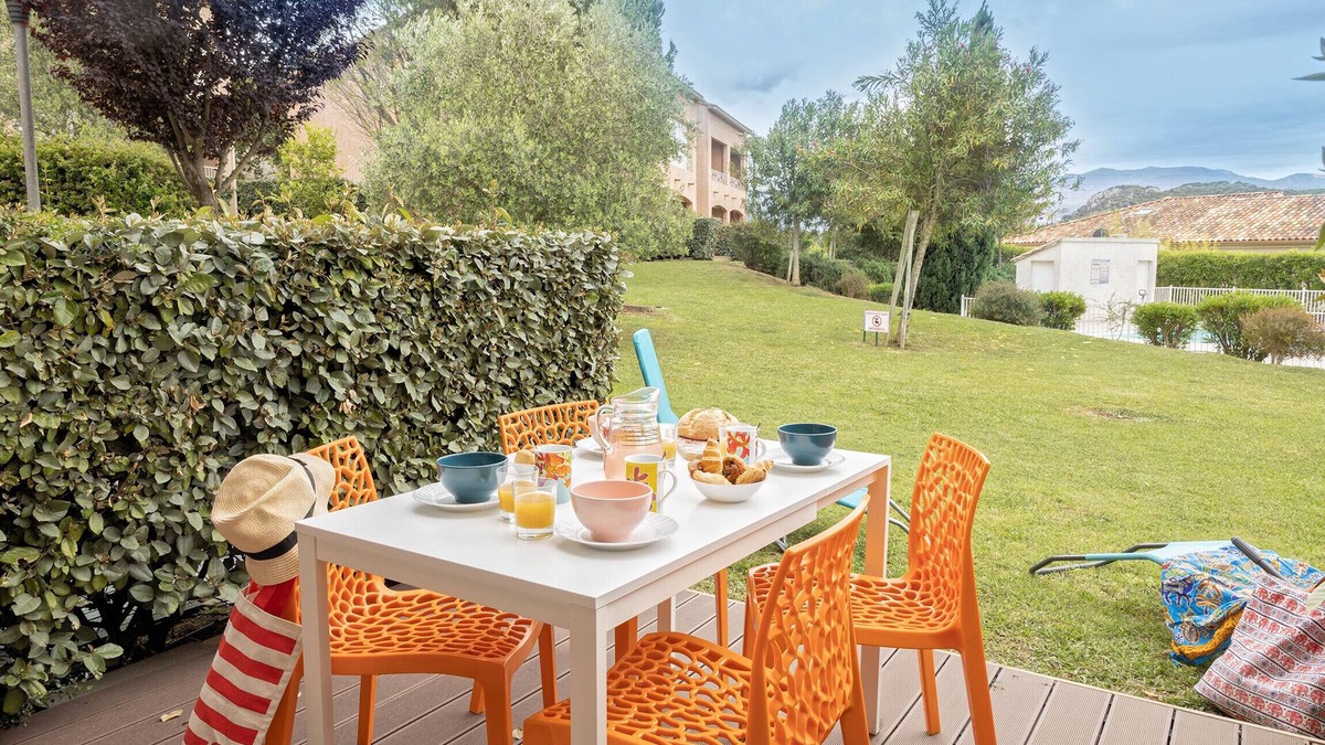 Oletta Apartment | Casarella Massari nice apartment in a residence with shared pool