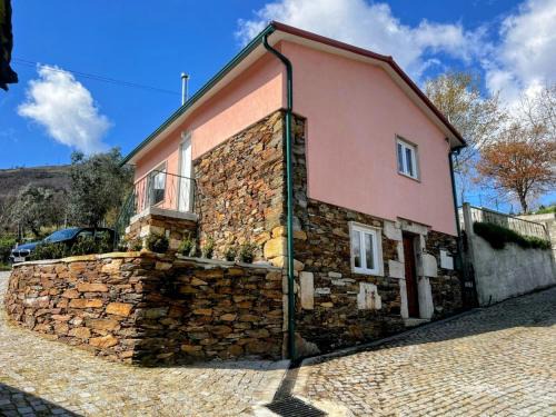 Sao Pedro do Sul House | Casas Cor de Rosa