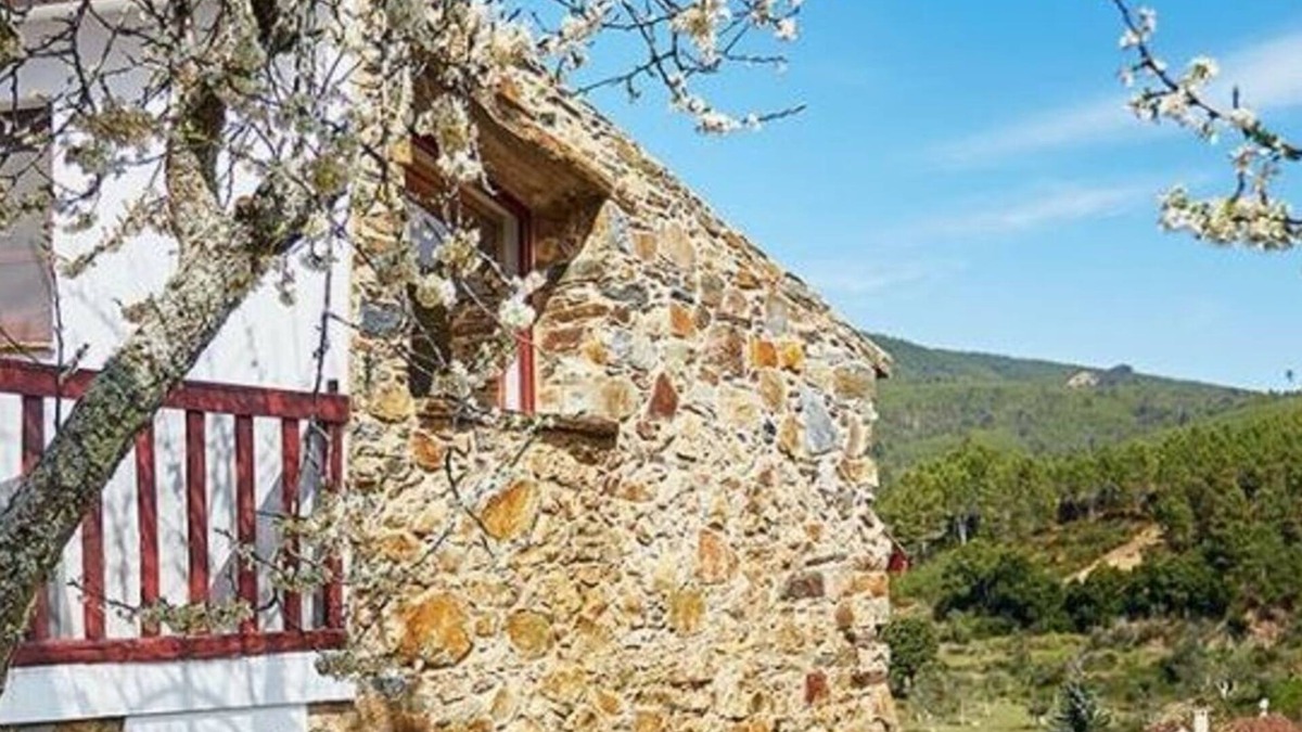 Proenca-a-Nova Cottage | Casas da Encosta, Shale Houses, Accommodation in Shale Village - Free Wifi
