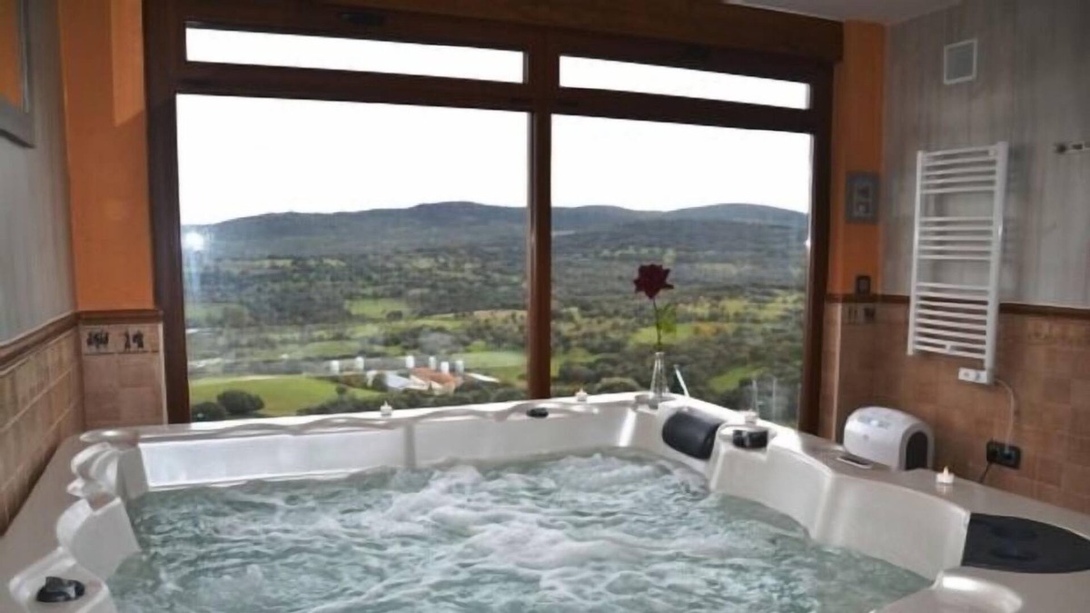 Guijo de Avila House | Casas Rurales con SPA los miradores del Guijo for 8 people