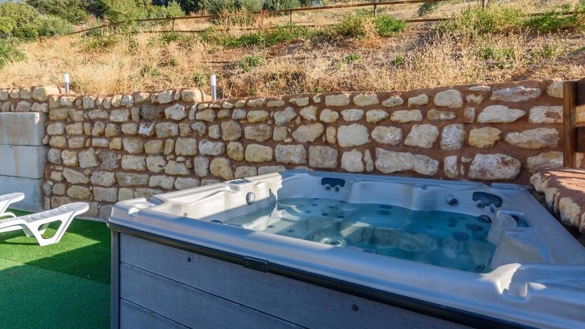 Frailes Villa | Casas Rurales Torre Chica Frailes by Ruralidays