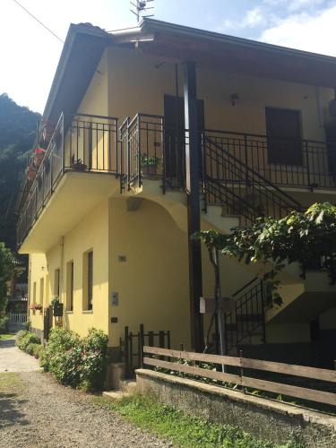 Gravellona Toce House | CASAVACANZA CHIARA