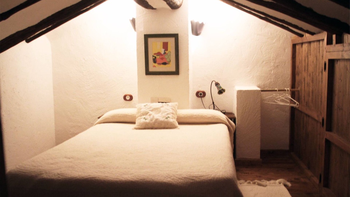 La Alqueria Apartment | Cascada Apartment: sound of life
