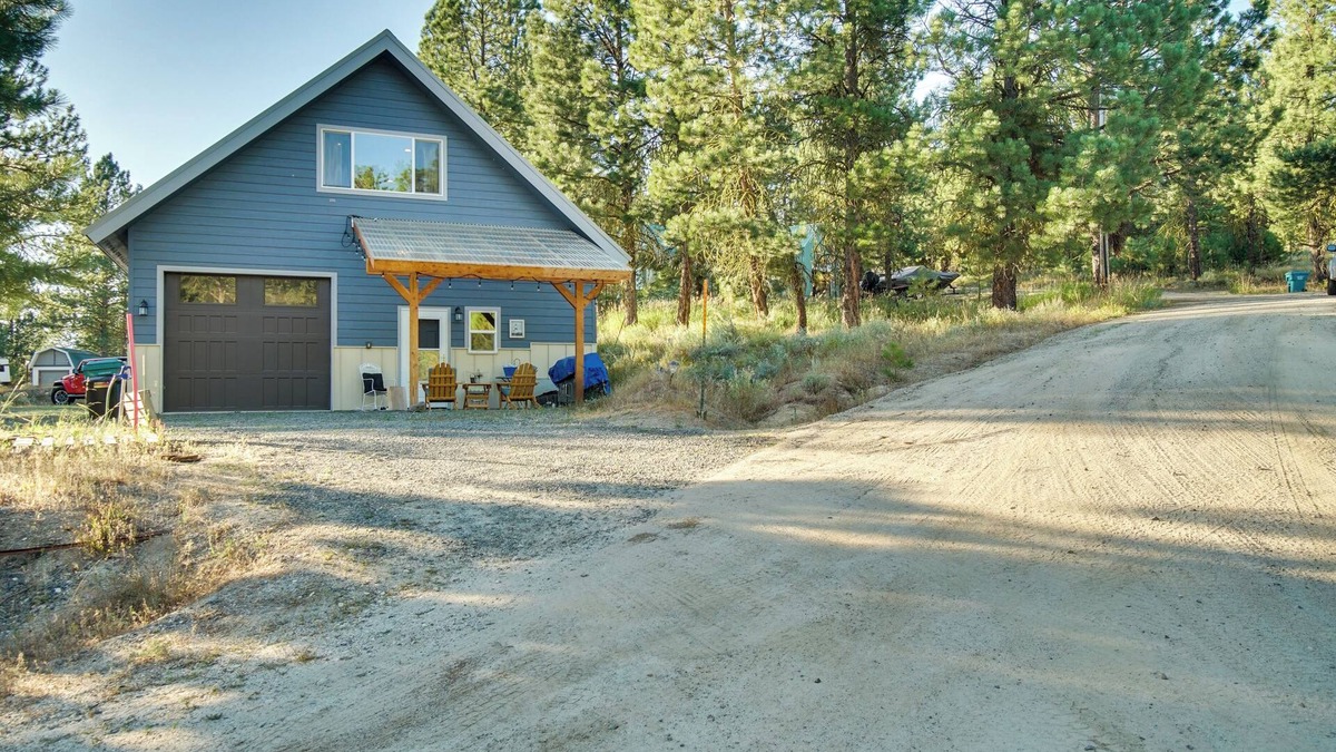 Cascade Cabin | Cascade Cabin Hideaway w/Views, 1/2 Mi to Lake