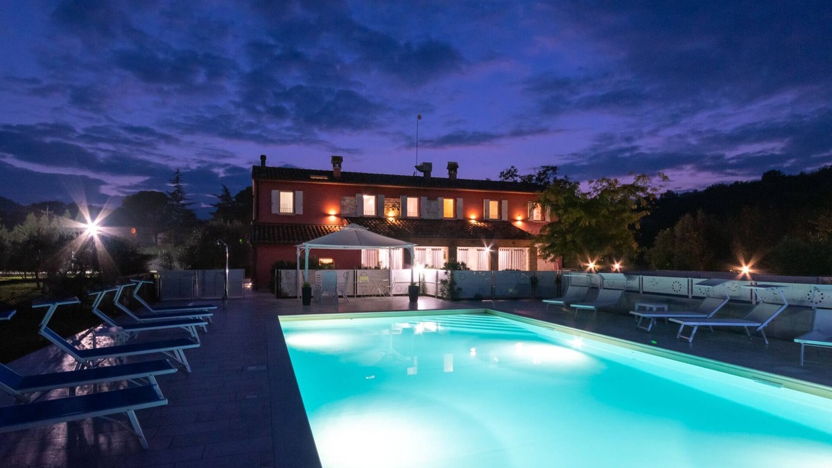 Fossombrone Villa | Cascina Marianna 12+4, Emma Villas