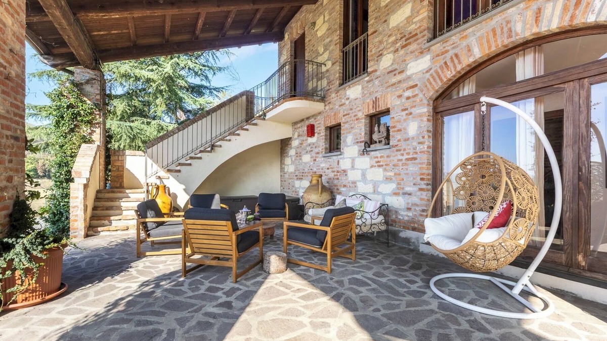 Sala Monferrato Villa | Cascina Monferrato 12, Emma Villas