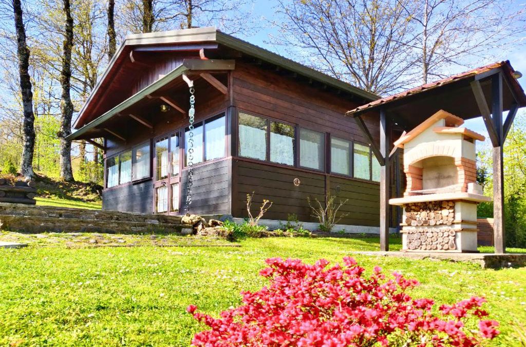 Ventasso House | Case Vacanze Giarola