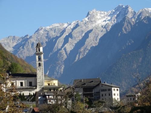 Villa di Chiavenna House | Casetta Villa