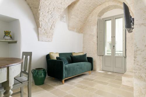 Old Town Cisternino Apartment | Casetta Wilma by Wonderful Italy