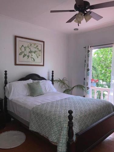Samboan House | Casey’s Haven Beach Resort