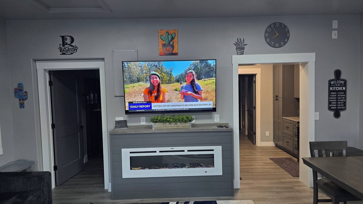 Nampa Apartment | CASITA, 1 bedroom, living room, kitchen, bathroom, Wi-Fi, parking, close to NNU.