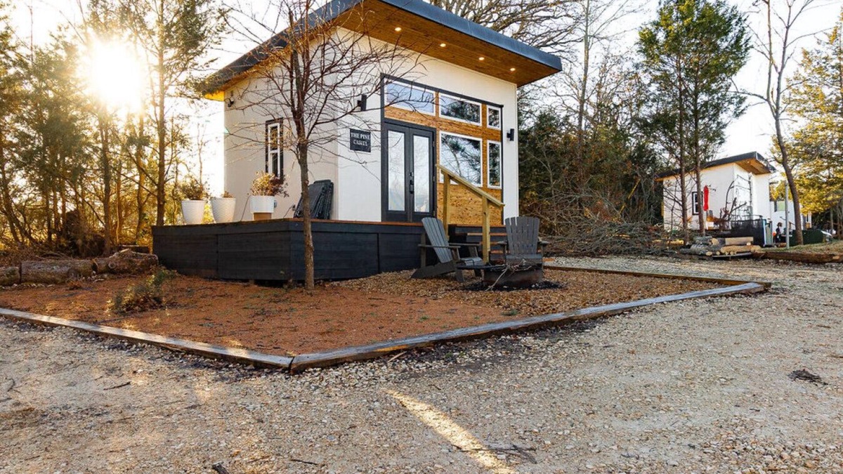 Athens House | Casita 2 · Restful Studio style Casita in nature’s escape. C2