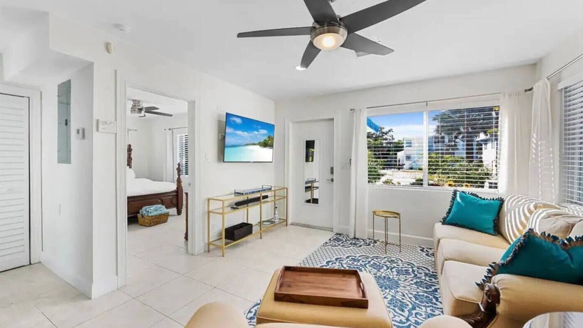 Tarpon River House | Casita by the water!