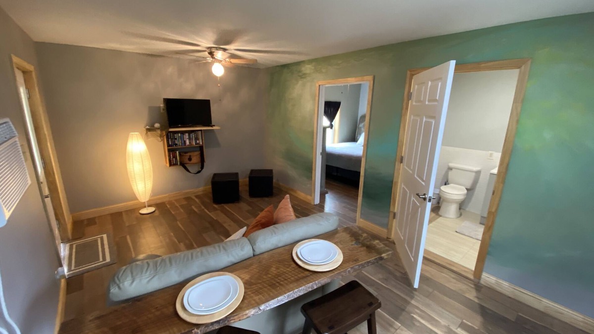 Hemphill House | Casita Crappie- downtown Hemphill, Texas