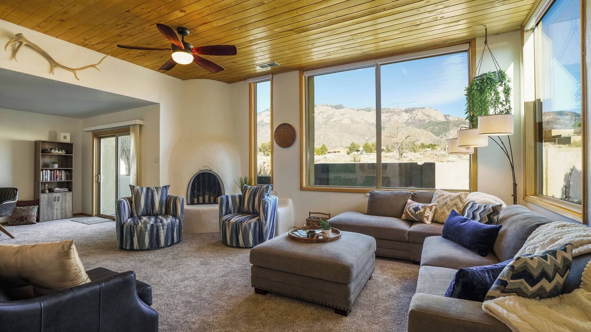 Sandia Heights South House | Casita de Montano 2 Bdrm Foothills Charmer with Incredible Sandia Mtn Views