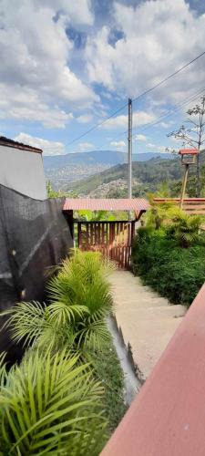 Medellin House | Casita el mirador solo naturaleza