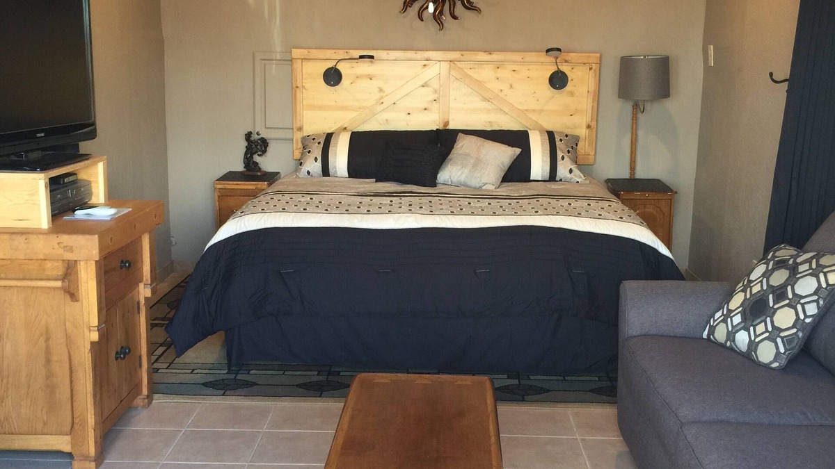 Florence Apartment | Casita in the SW, with lots of character!