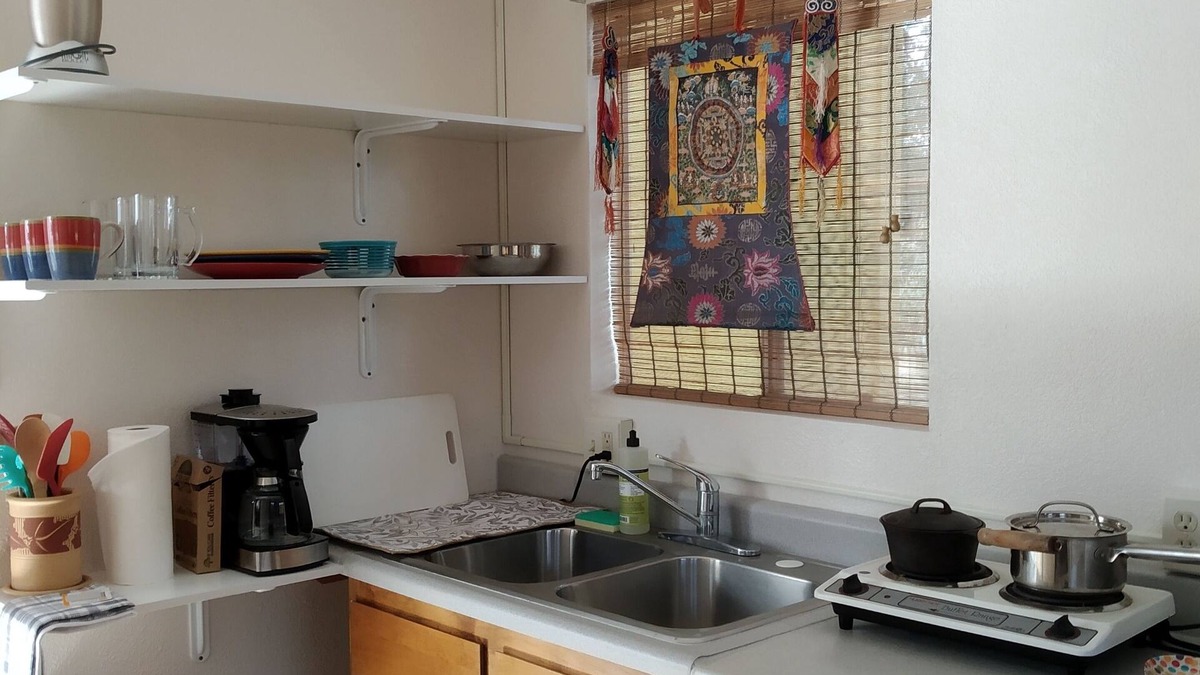 Lakeport Cottage | Casita Kristi for the traveling professional