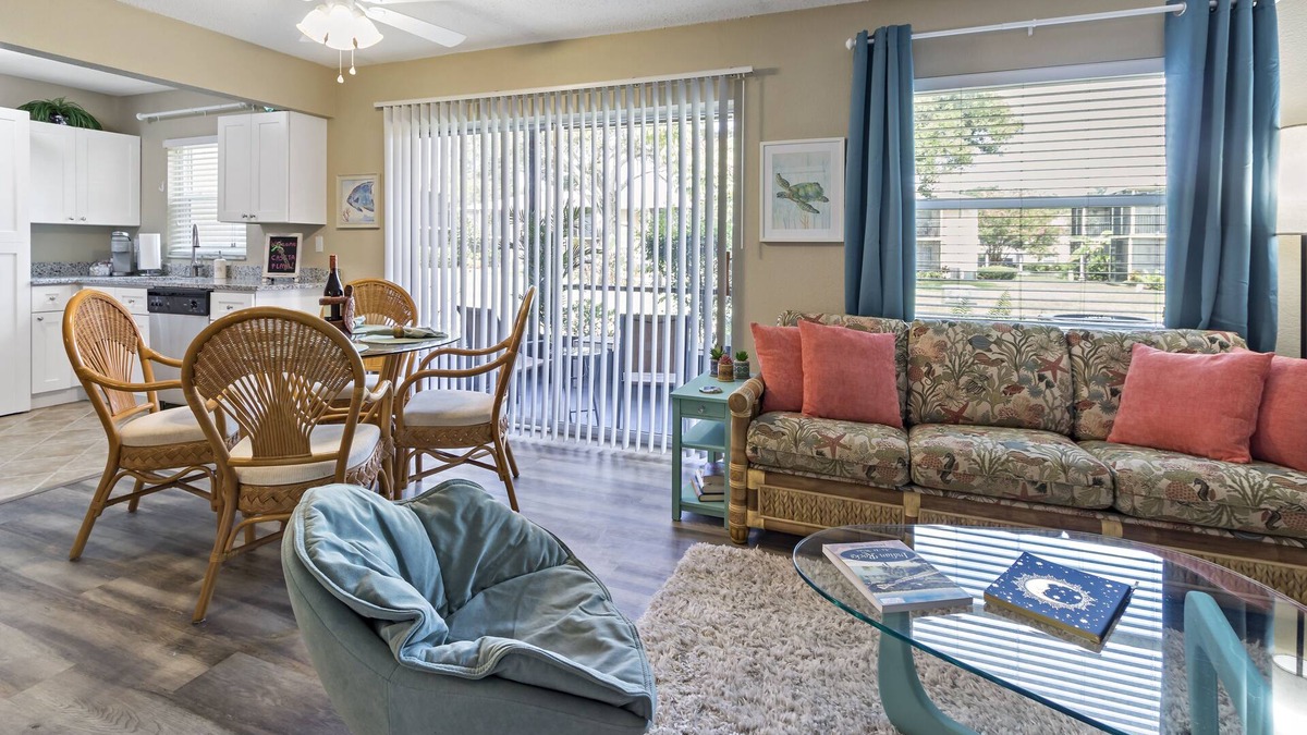 Anona Condo | "Casita Playa" Our Super-Cute 1/1 Beach Getaway! 6 min from IRB!