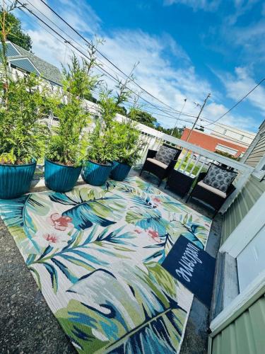 Norfolk House | Casita View Get Away