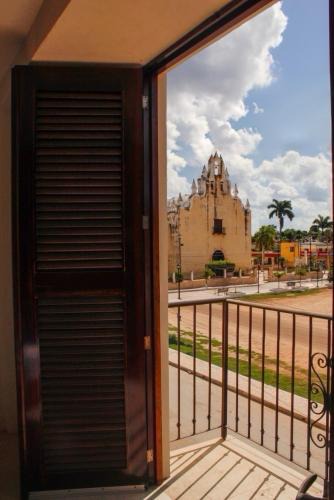 Tekit Hotel | Casona de la Guayabera Hospedaje