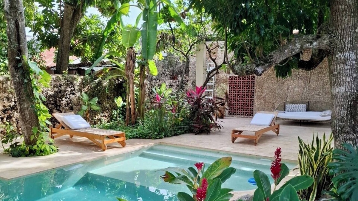 Izamal Villa | CasonaTresCulturas,charming historic Villa just steps away from Izmal's downtown
