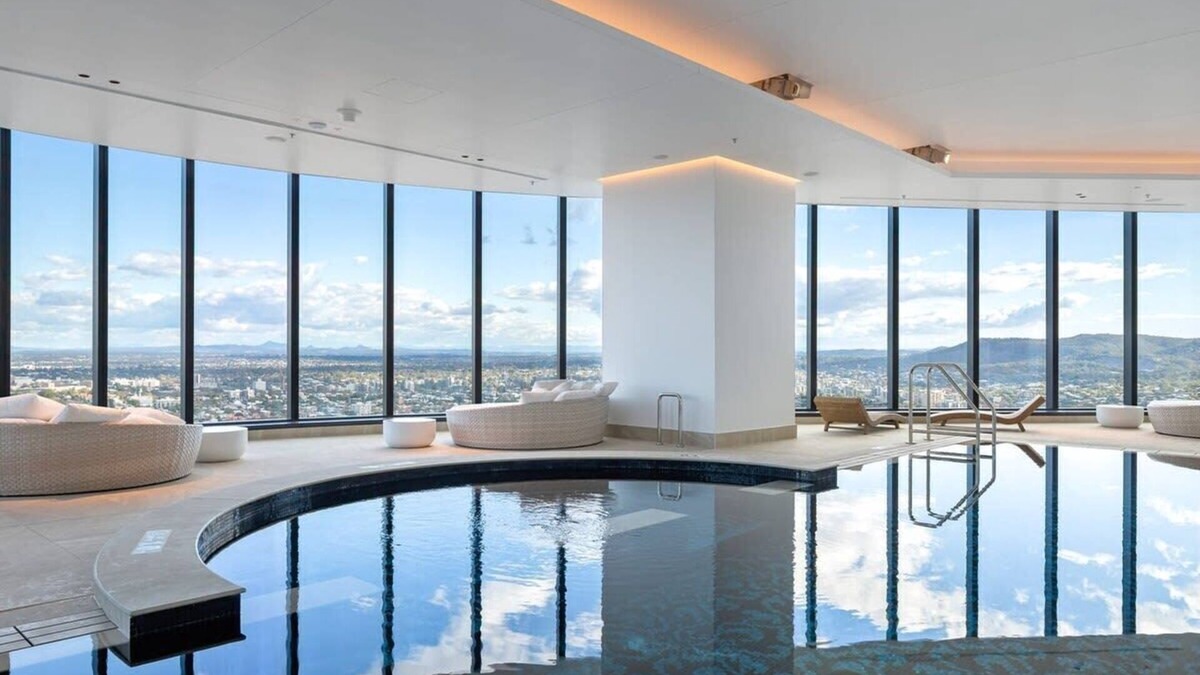 Brisbane Central Business District Apartment | CASSA ONE - The Heart of CBD & River View w/Pool