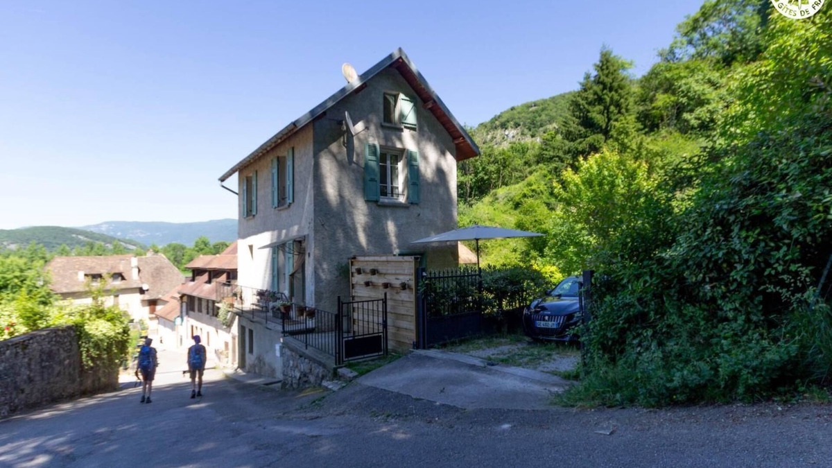 Chanaz House | CASSANOS - CHANAZ - Gîte