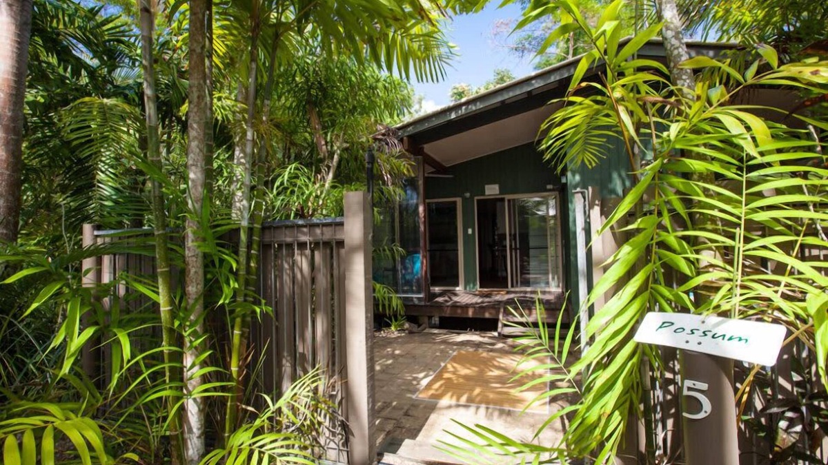 Mission Beach House | Cassawong Cottages - Possum