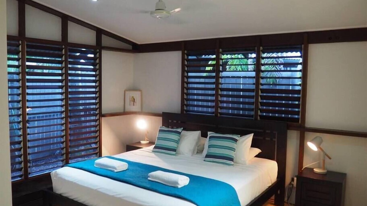 Mission Beach House | Cassawong Cottages - Sunbird - 2 Bed