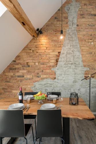 Oberzwehren Apartment | CASSEL LOFTS - Stilvolles Loft im Grünen mit Balkon nahe VW-Werk