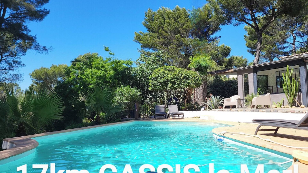 Saint-Menet House | CASSIS 18KM MAS OASIS VERDURE FABULEUX HAVRE PAIX RARE PISCINE JETS DÉCOR ZEN