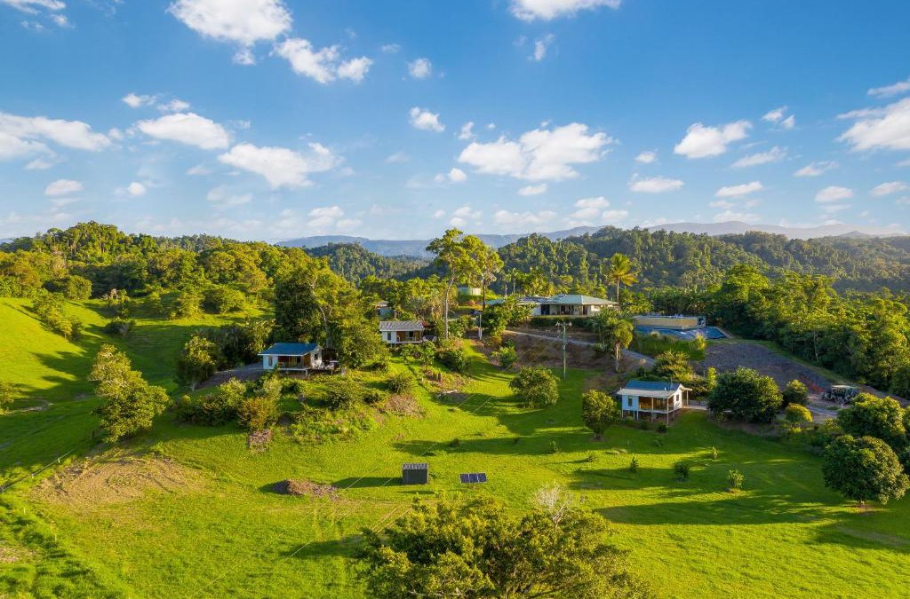 Upper Daintree Ski Chalet | Cassowary Falls Gateway Daintree