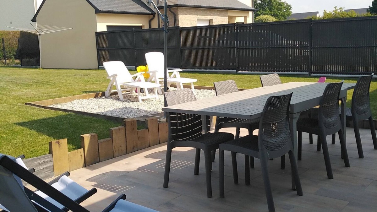 Pluduno House | Castel Breizh : bungalow 3* for 2/6 P in a quiet area 8 km from the beach.WIFI