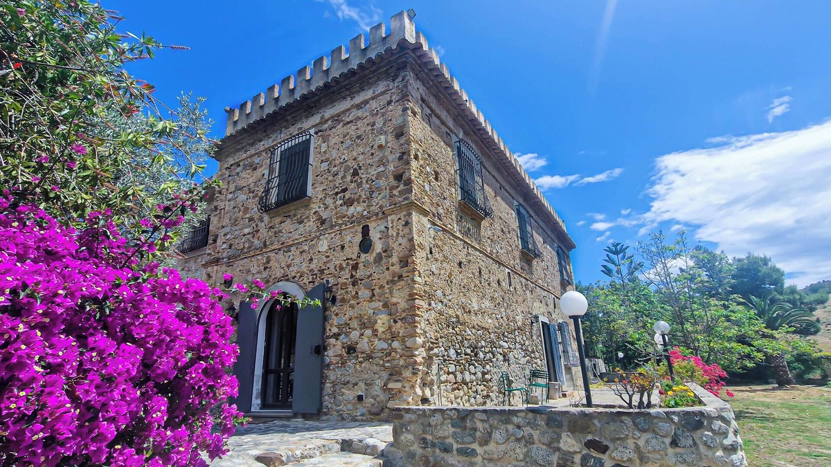 Roccella Jonica Other | Castello degli Ulivi: ancient luxury farmhouse near Roccella Jonica beach