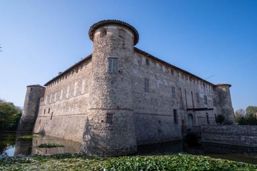 Gazzola Apartment | Castello di Lisignano - Storia Pace e Tradizione