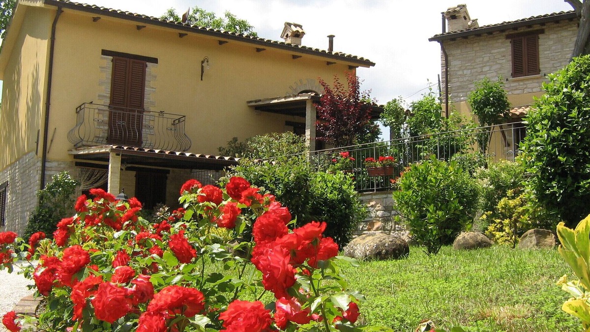 Cagli Apartment | CASTELLONESTO-LILLA (2p) app. with swimming pool