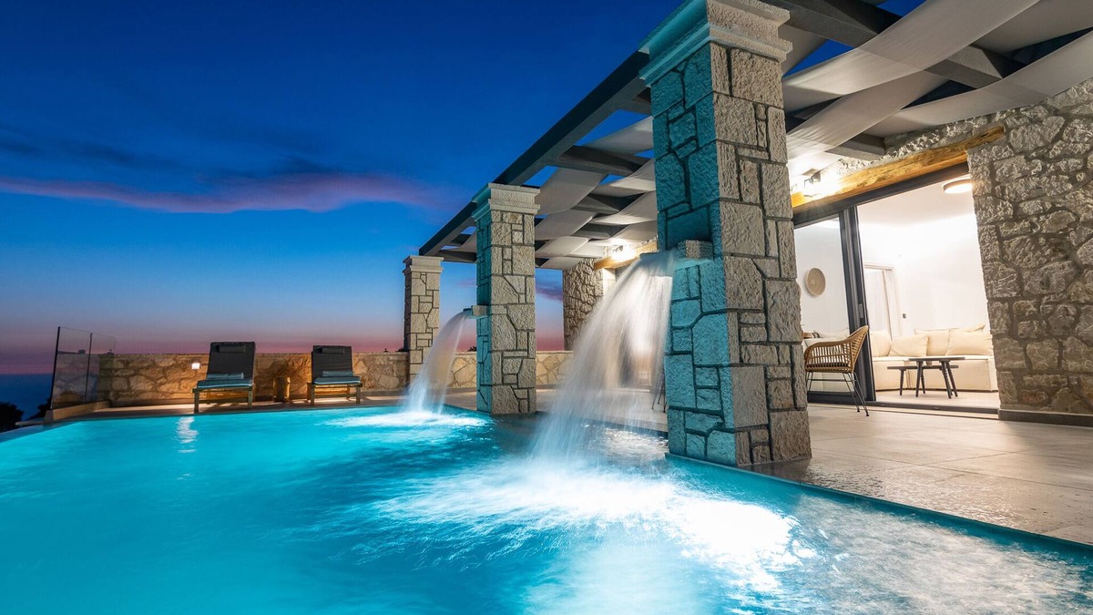 Agia Marina Villa | Castielia Residence - Deluxe Villa with Private Pool