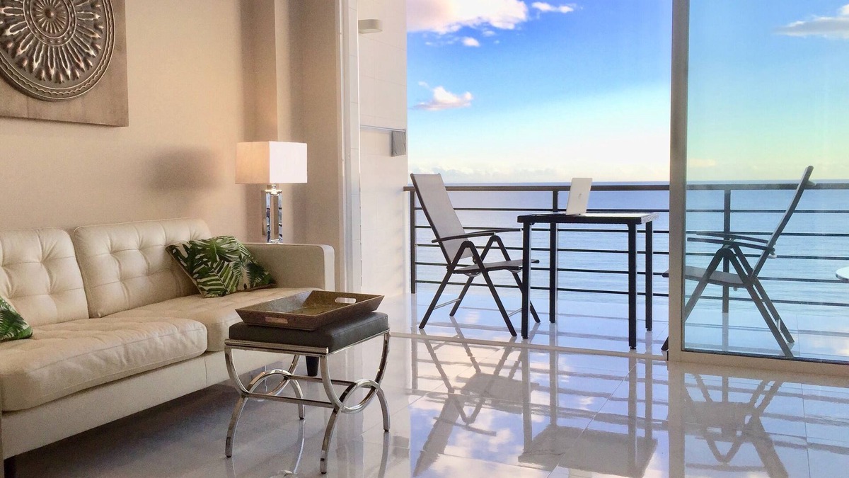 Carihuela Apartment | Castillo Santa Clara First line Carihuela beach. Wifi. Satellite TV Southwest