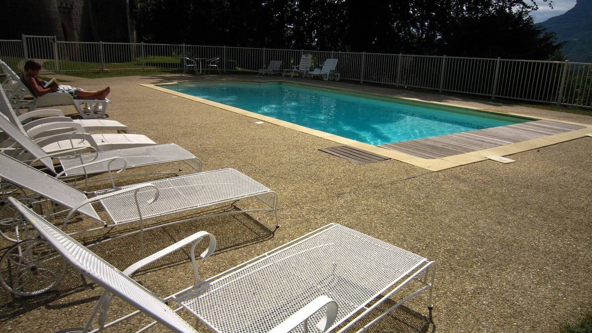 Serrieres-en-Chautagne Other | Castle Apartment in France with Pool