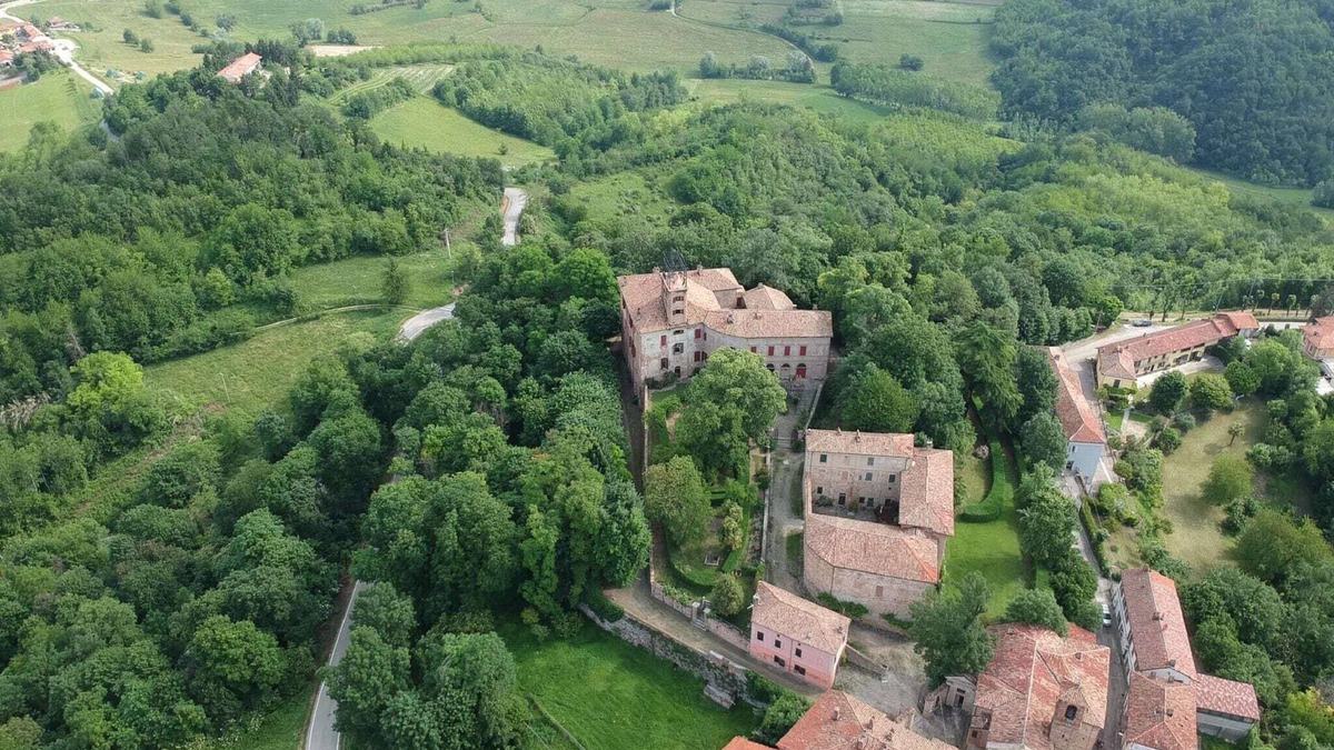 Robella Other | Castle Apartment in Robella near Wine Region