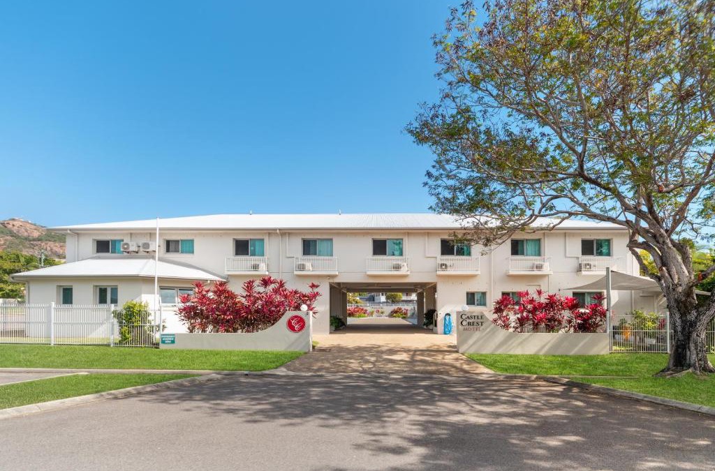 North Ward Hotel | Castle Crest Motel