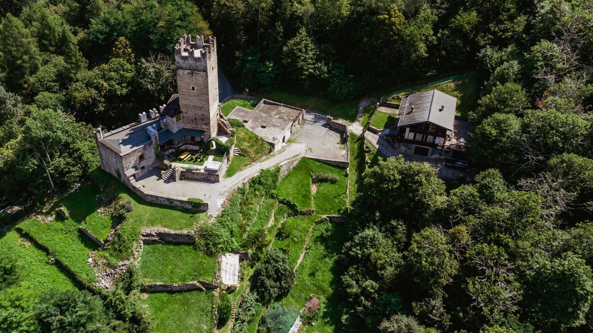 Mazzo di Valtellina Other | Castle Foppoli